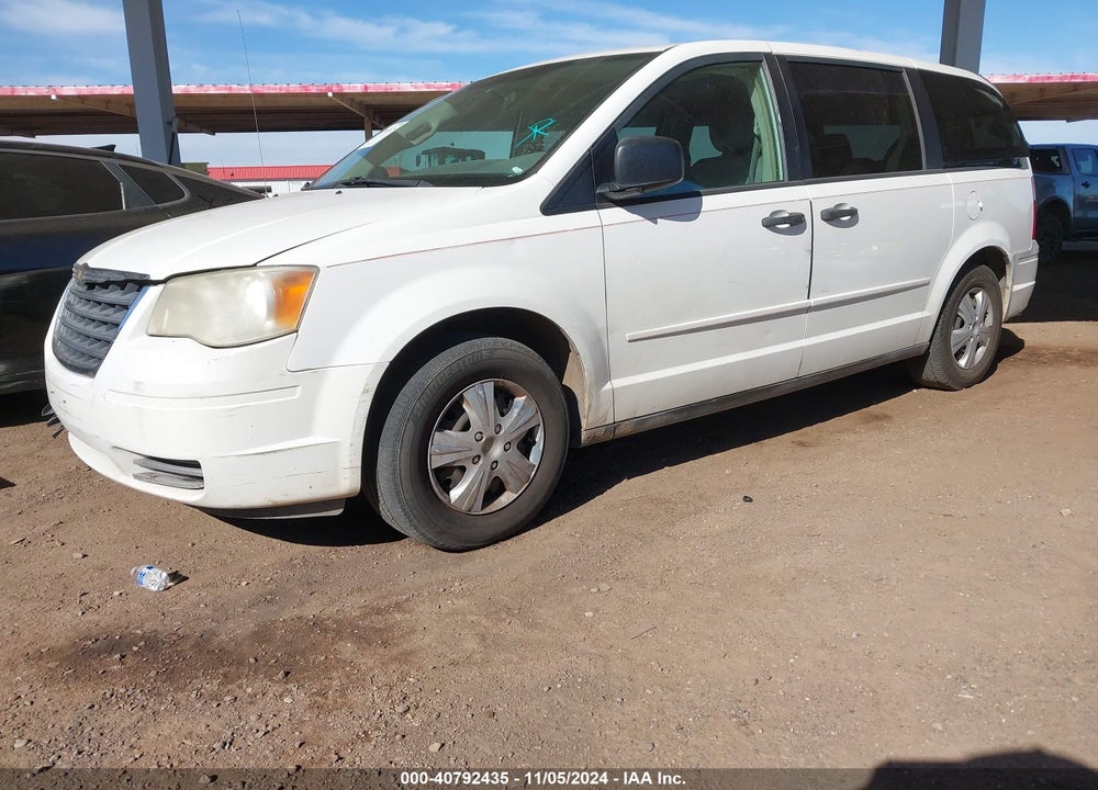 2008 CHRYSLER TOWN & COUNTRY LX VIN: 2A8HR44H38R678297