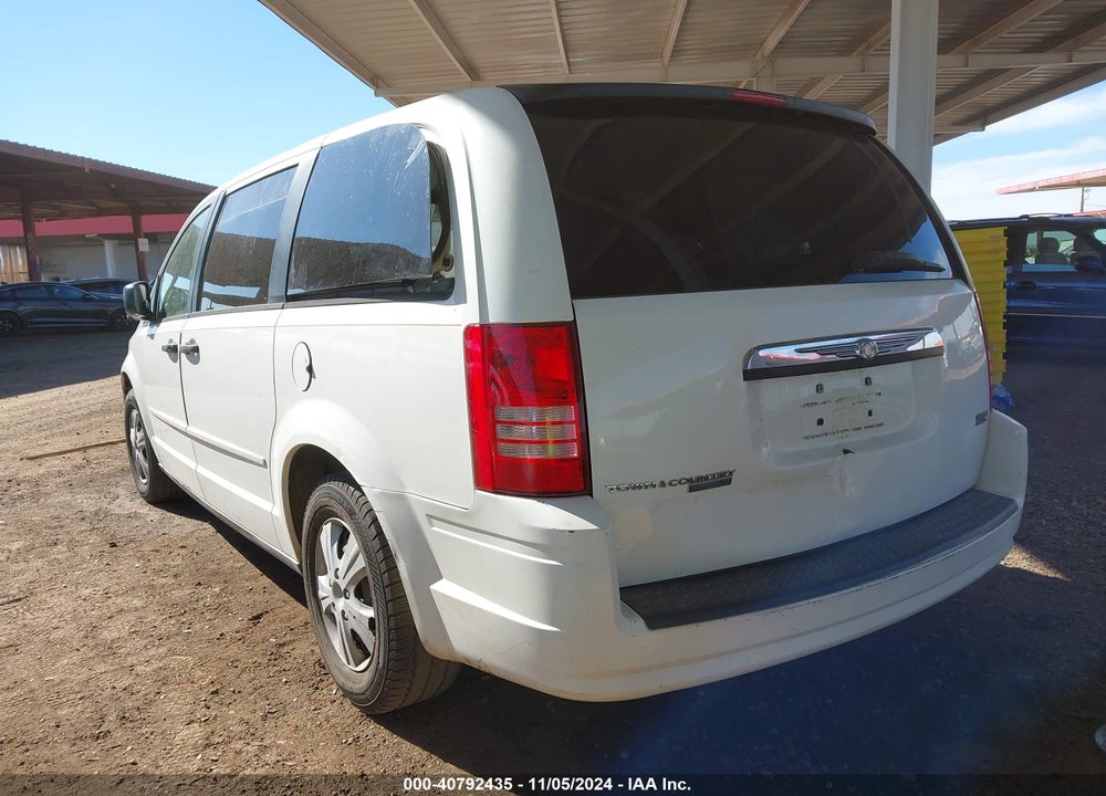2008 CHRYSLER TOWN & COUNTRY LX VIN: 2A8HR44H38R678297