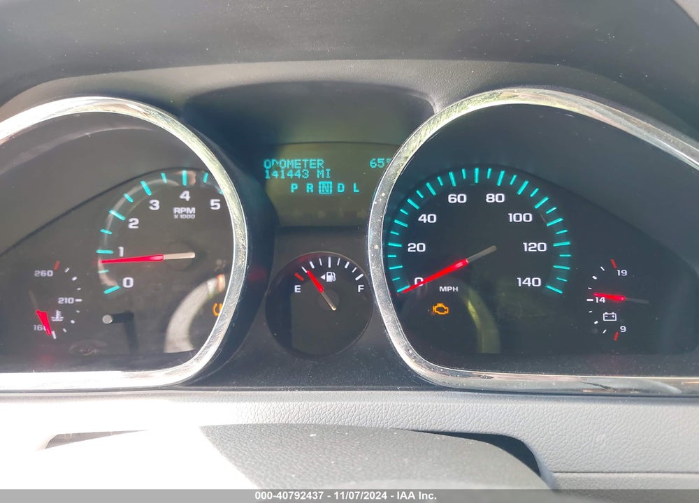 2009 CHEVROLET TRAVERSE LT VIN: 1GNEV23D19S176565