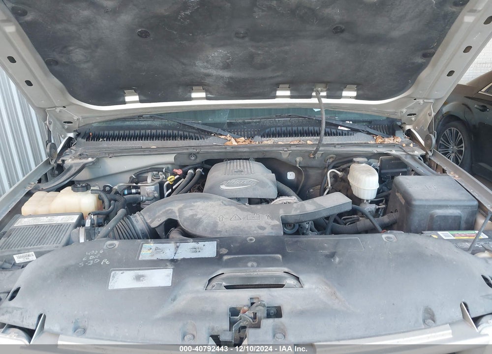 2005 CHEVROLET SUBURBAN 1500 Z71 VIN: 3GNEC16Z35G174597