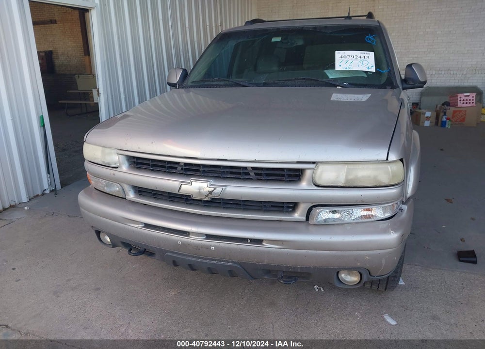 2005 CHEVROLET SUBURBAN 1500 Z71 VIN: 3GNEC16Z35G174597