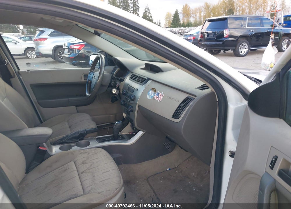 2009 FORD FOCUS SE VIN: 1FAHP35N29W117342