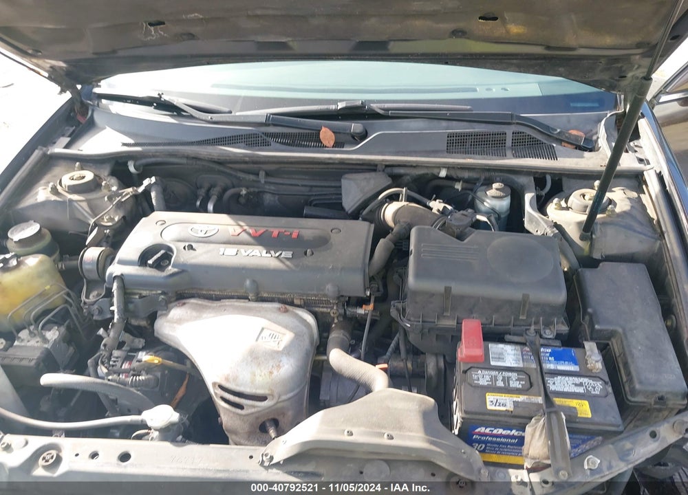 2004 TOYOTA CAMRY XLE VIN: JTDBE32K940275463