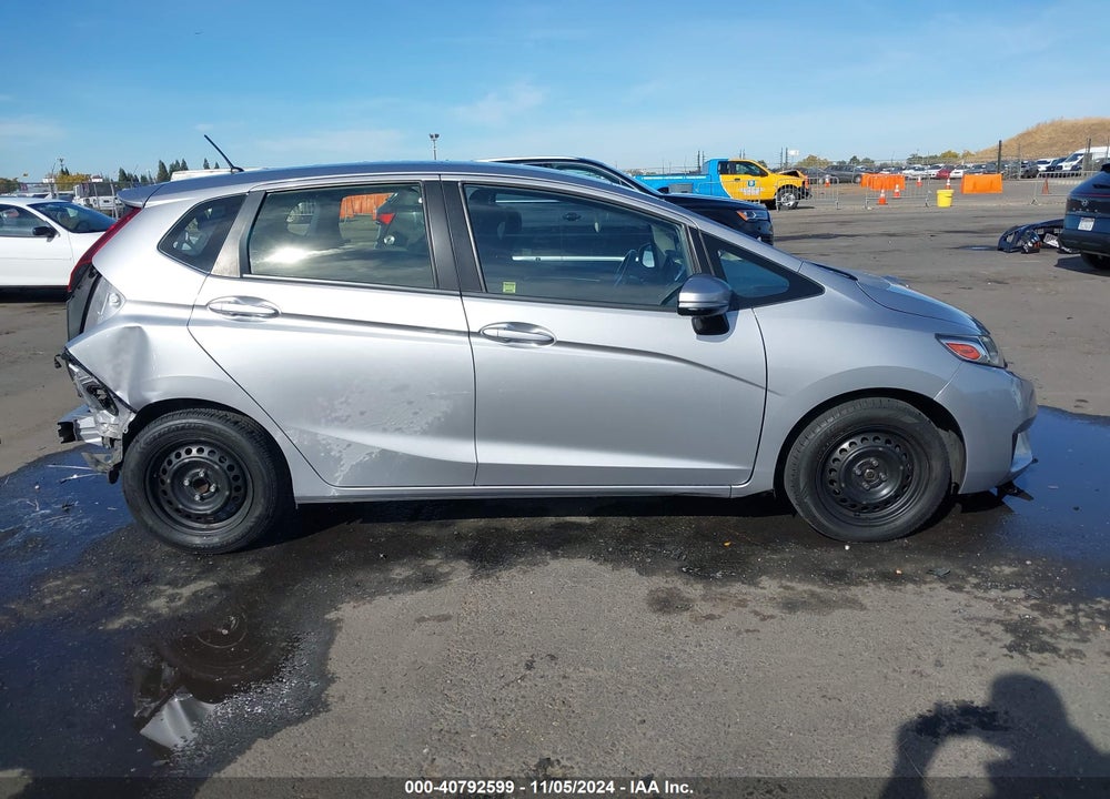 2017 HONDA FIT LX VIN: JHMGK5H51HS012615