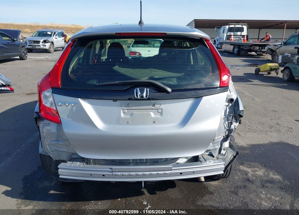 2017 HONDA FIT LX VIN: JHMGK5H51HS012615