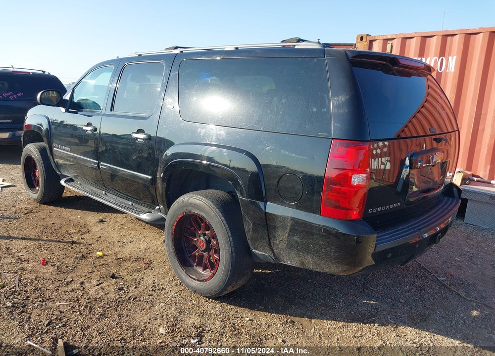 2008 CHEVROLET SUBURBAN 1500 LT VIN: 3GNFC16018G102856