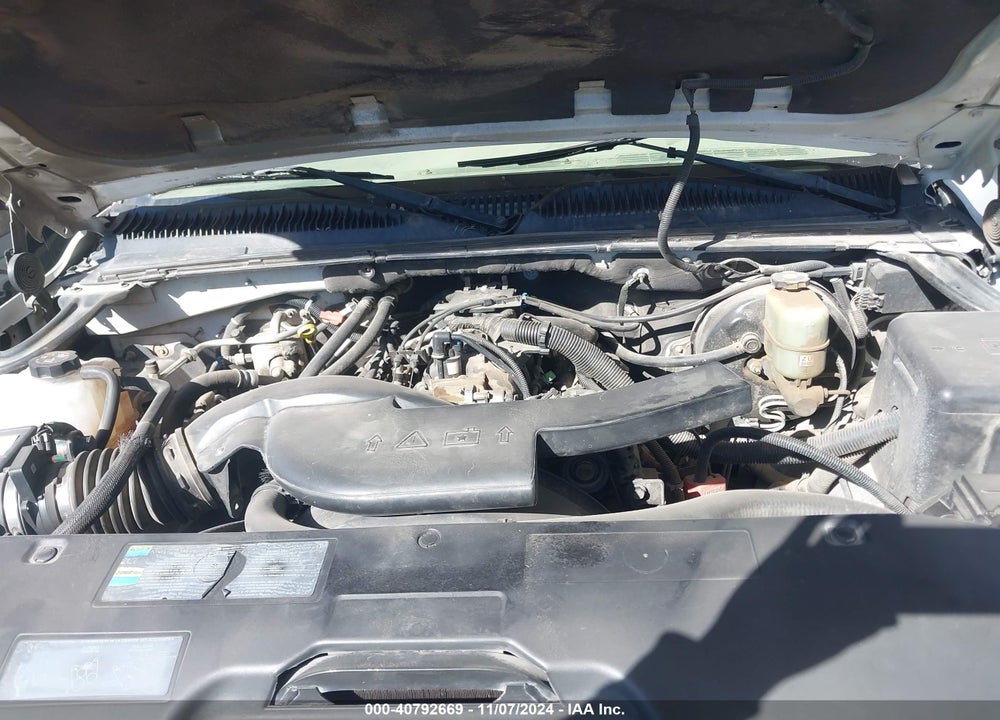 2002 CHEVROLET TAHOE LT VIN: 1GNEK13Z32J295888