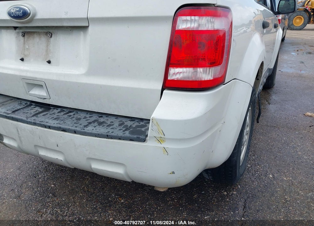 2011 FORD ESCAPE XLT VIN: 1FMCU0D70BKA80833