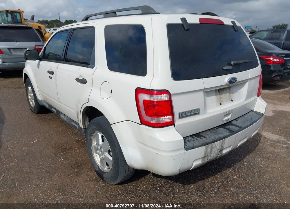 2011 FORD ESCAPE XLT VIN: 1FMCU0D70BKA80833
