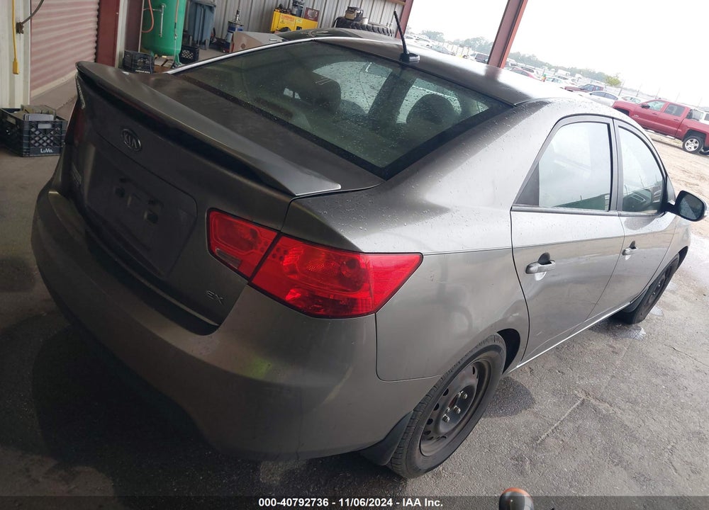 2010 KIA FORTE EX VIN: KNAFU4A21A5861971