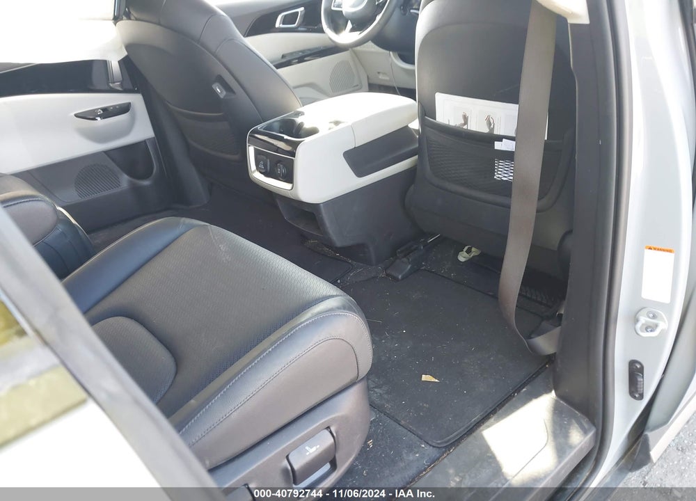 2024 KIA CARNIVAL MPV SX PRESTIGE VIN: KNDNE5H37R6336211