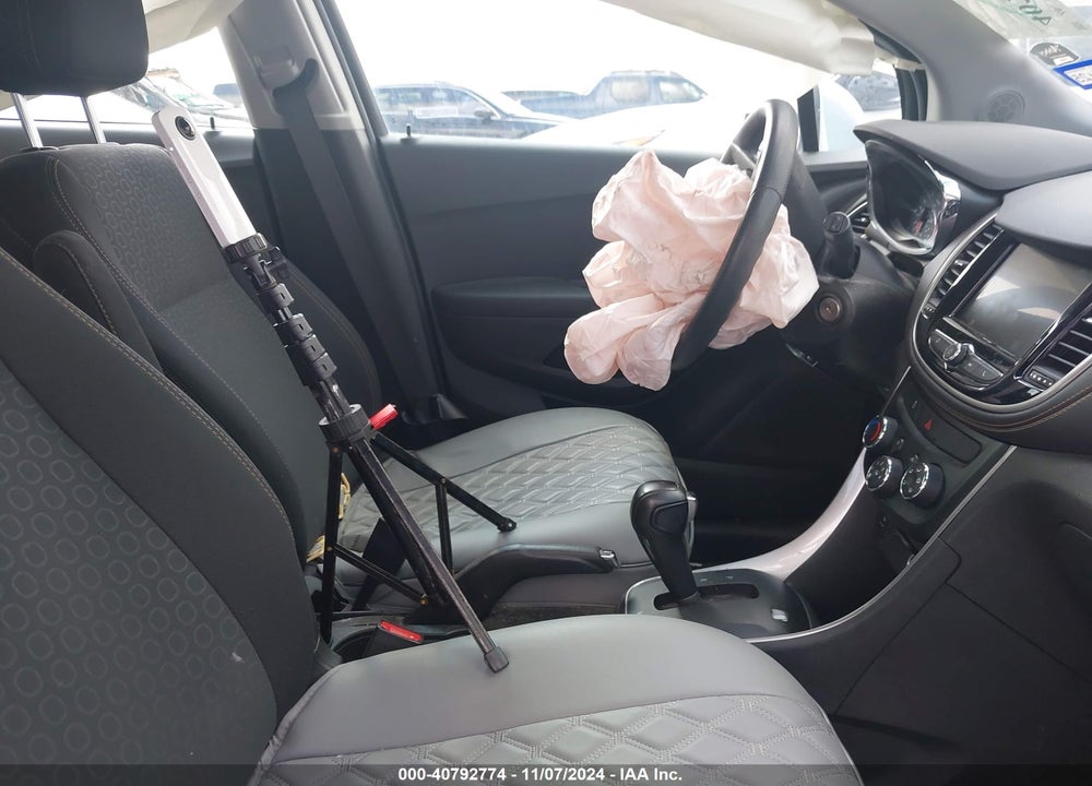 2020 CHEVROLET TRAX VIN: 3GNCJKSB4LL197421