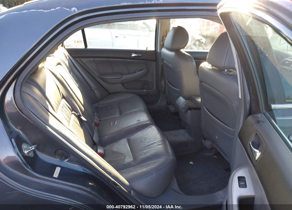 2005 HONDA ACCORD 3.0 EX VIN: 1HGCM66825A007942