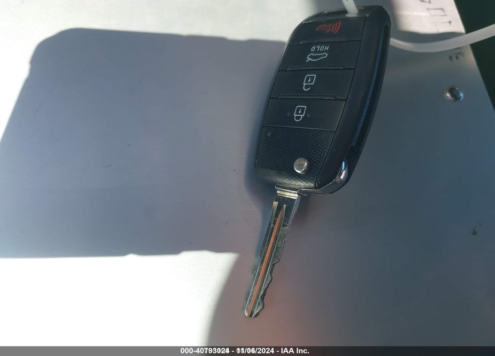 2018 KIA FORTE VIN: 3KPFL4A7XJE278062