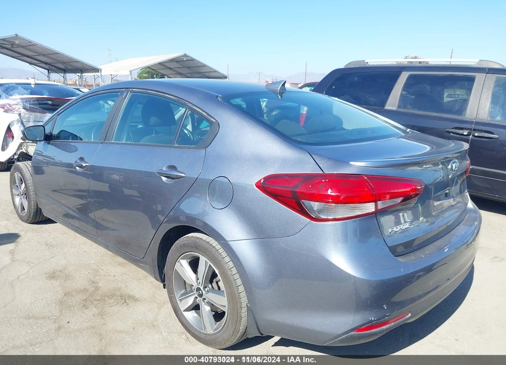 2018 KIA FORTE VIN: 3KPFL4A7XJE278062