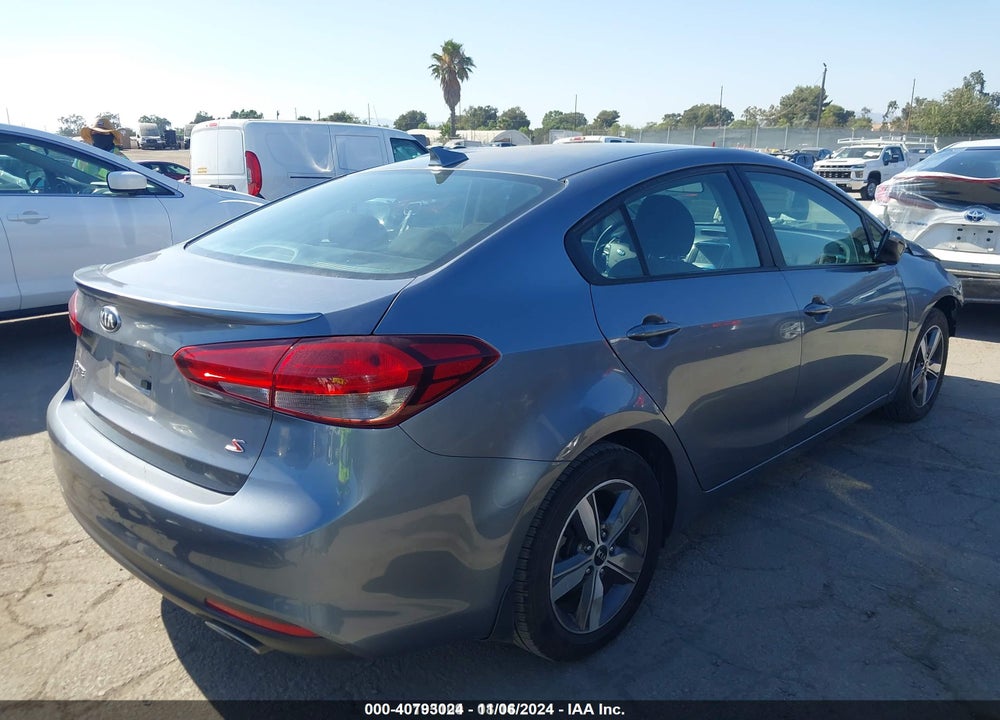2018 KIA FORTE VIN: 3KPFL4A7XJE278062