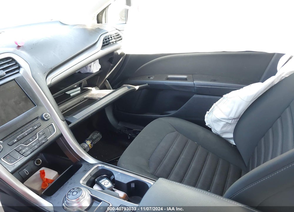 2018 FORD FUSION SE VIN: 3FA6P0HD1JR157332