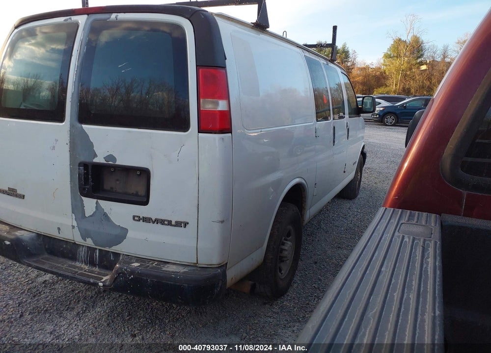 2006 CHEVROLET EXPRESS WORK VAN VIN: 1GCGG25V561168570