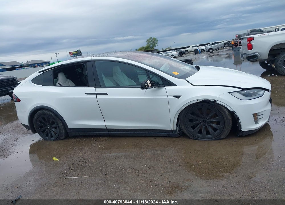 2016 TESLA MODEL X 60D/70D/75D/90D/P100D VIN: 5YJXCBE22GF014988
