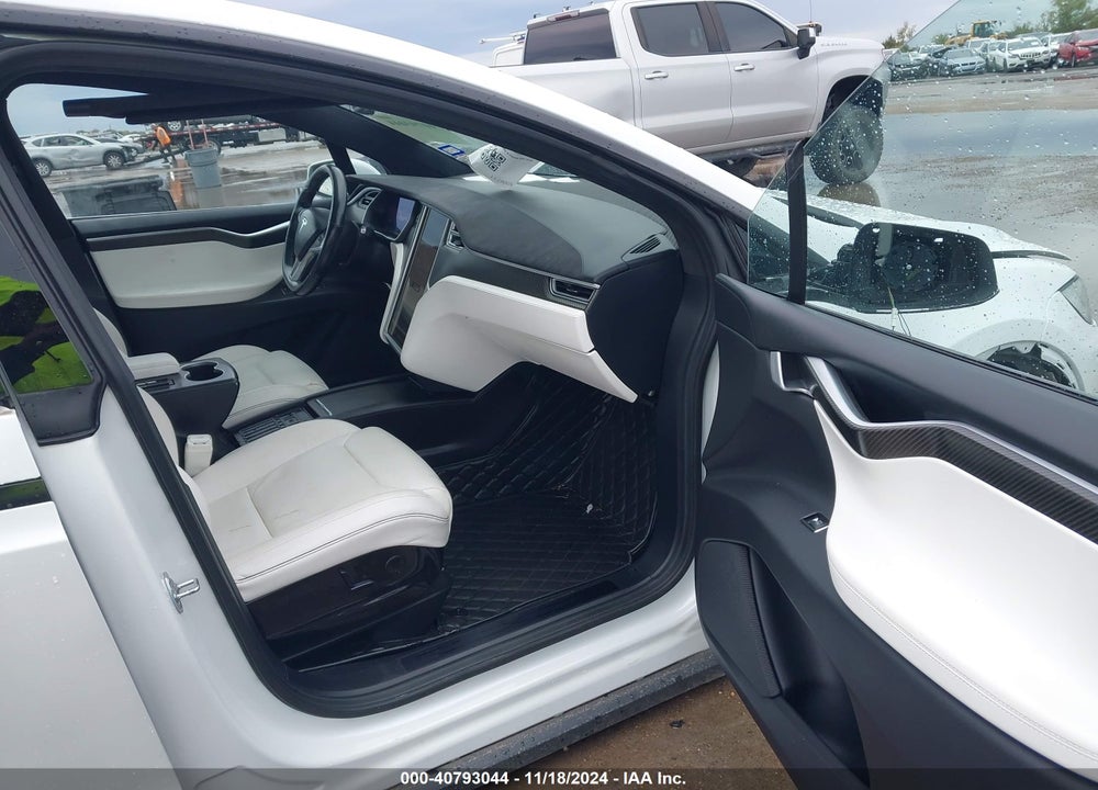 2016 TESLA MODEL X 60D/70D/75D/90D/P100D VIN: 5YJXCBE22GF014988