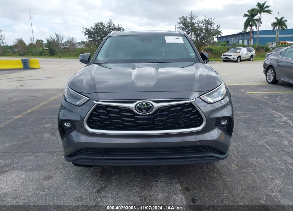 2022 TOYOTA HIGHLANDER XLE VIN: 5TDGZRAH3NS543960