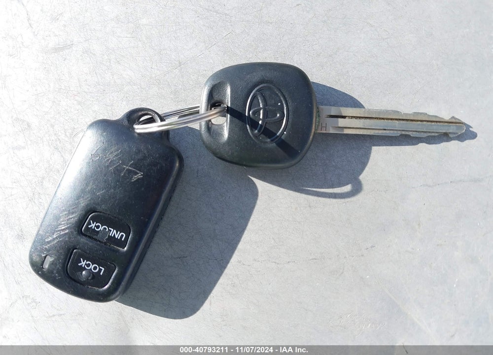 2015 TOYOTA COROLLA L VIN: 2T1BURHE6FC392353