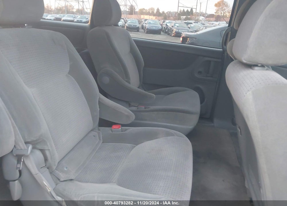 2006 TOYOTA SIENNA LE VIN: 5TDZA23C06S457824