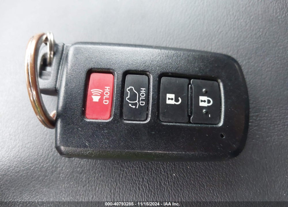 2017 TOYOTA RAV4 LIMITED VIN: 2T3DFREV6HW544048