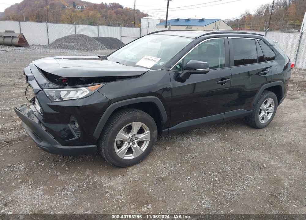2021 TOYOTA RAV4 XLE VIN: 2T3P1RFV9MC242470