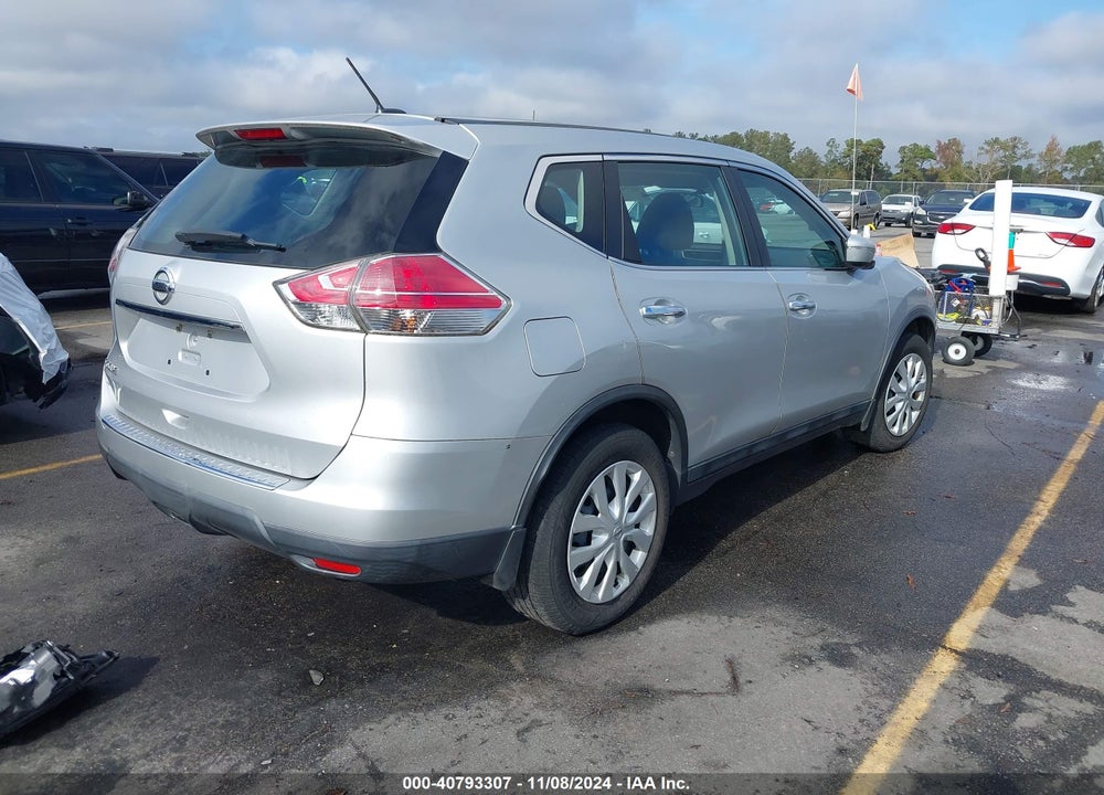 2015 NISSAN ROGUE S VIN: 5N1AT2MT0FC909502