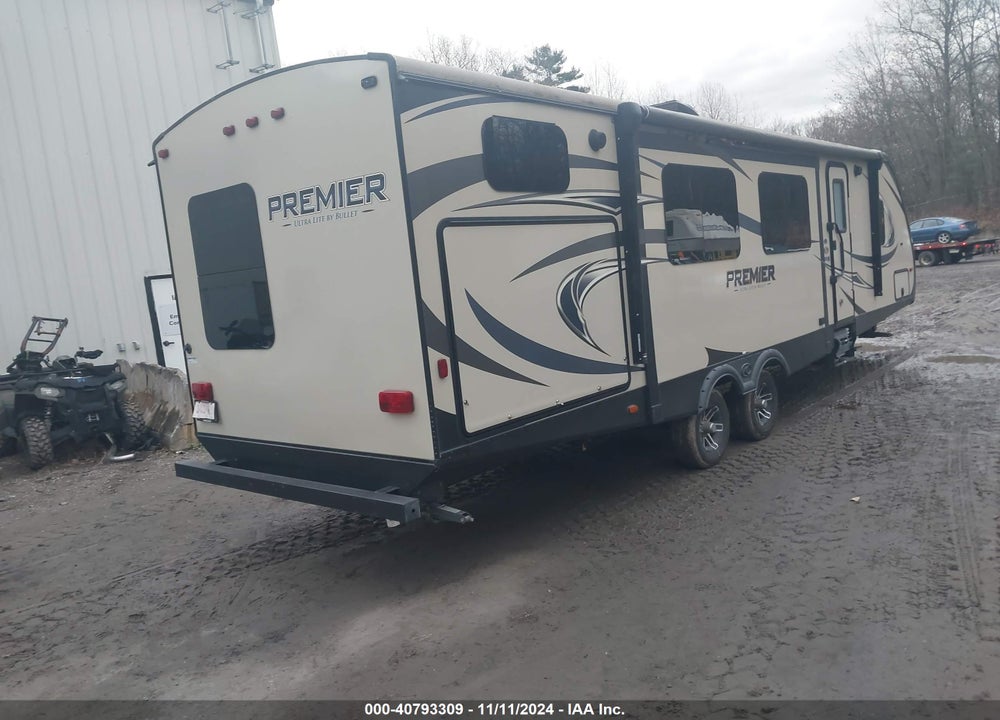 2018 KEYSTONE OTHER VIN: 4YDT31B25JD435757