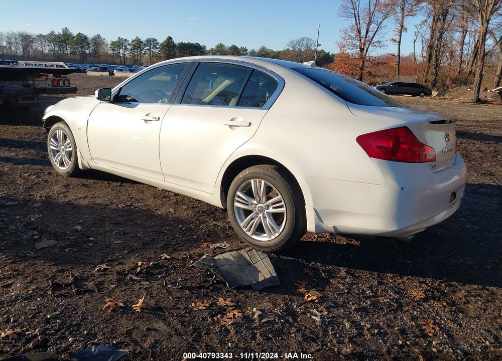2015 INFINITI Q40 VIN: JN1CV6AR7FM524166