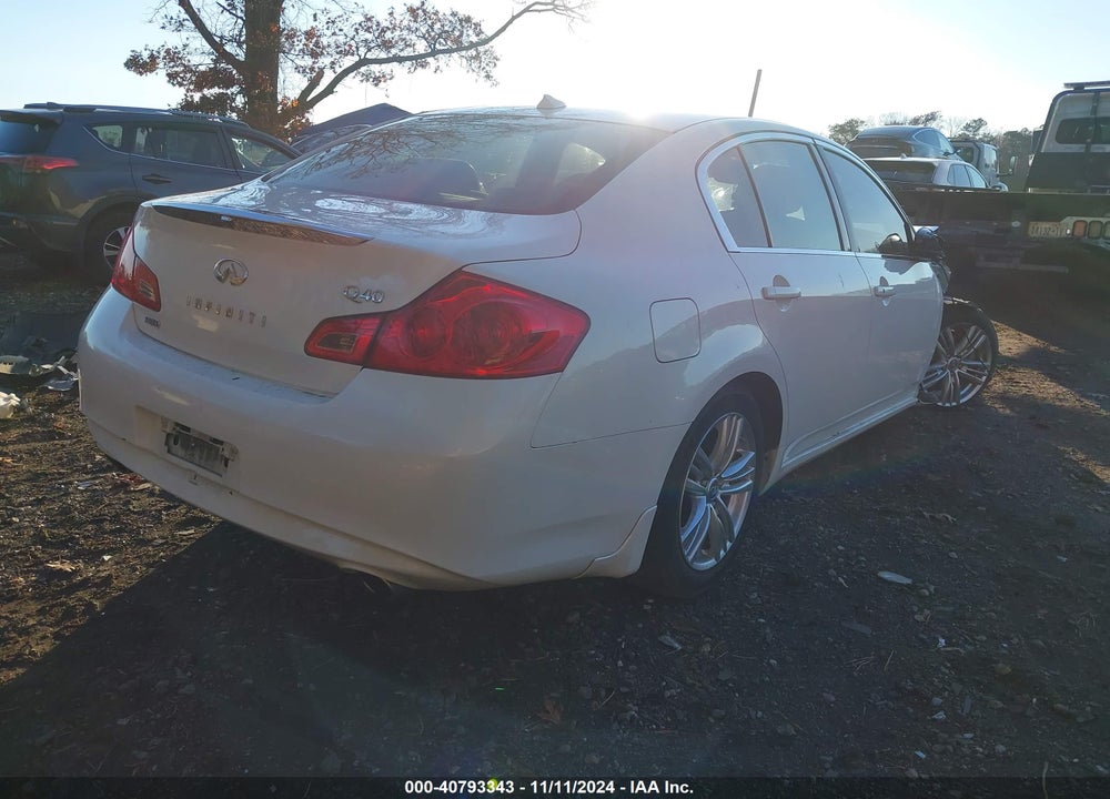 2015 INFINITI Q40 VIN: JN1CV6AR7FM524166