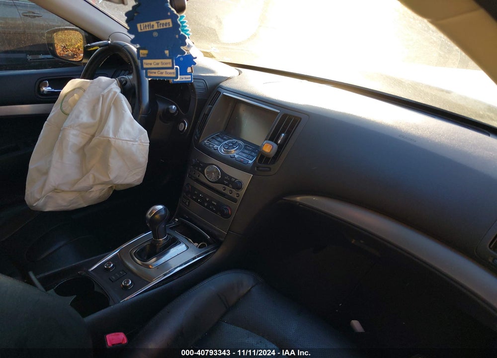 2015 INFINITI Q40 VIN: JN1CV6AR7FM524166
