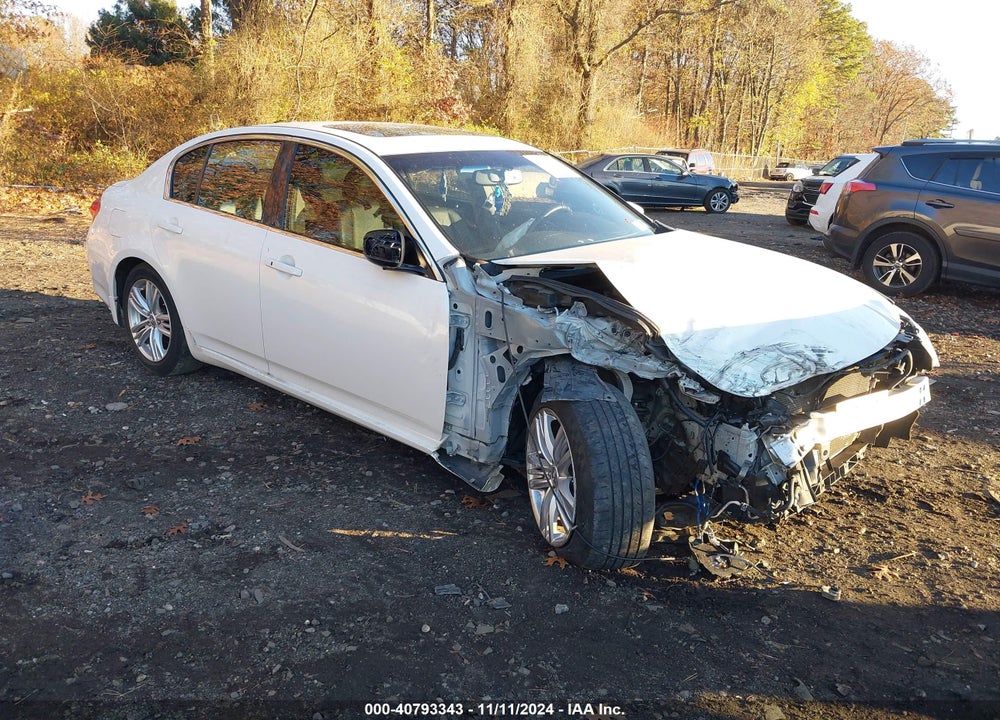 2015 INFINITI Q40 VIN: JN1CV6AR7FM524166
