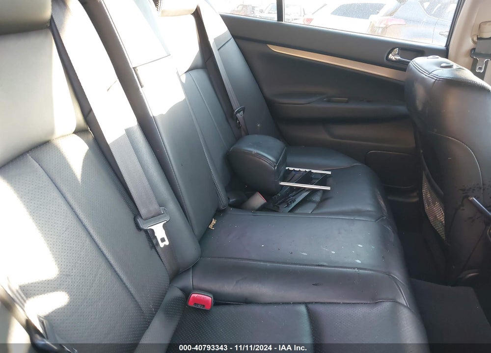 2015 INFINITI Q40 VIN: JN1CV6AR7FM524166