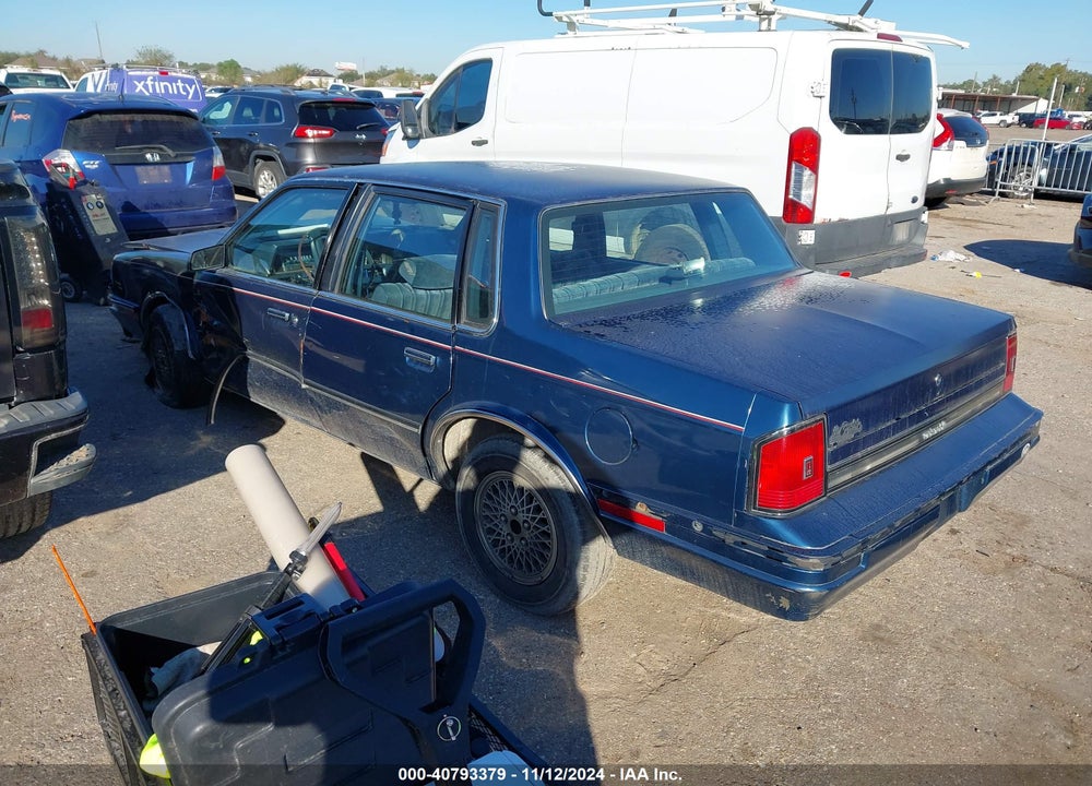 1988 OLDSMOBILE CUTLASS CIERA VIN: 2G3AJ51W2J2338128