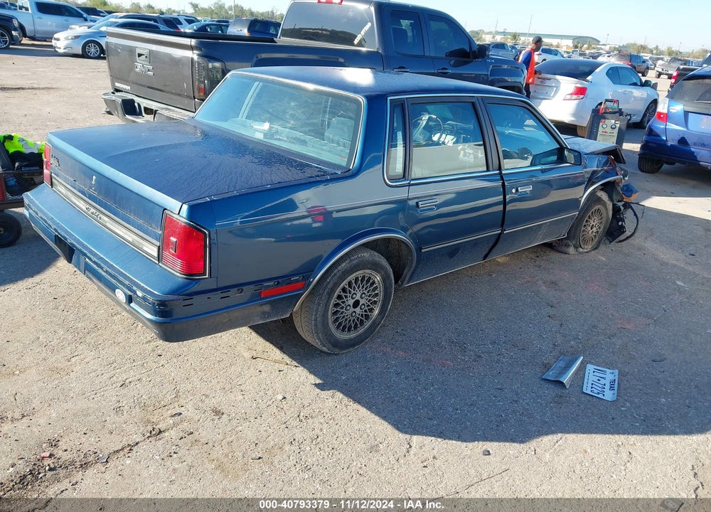 1988 OLDSMOBILE CUTLASS CIERA VIN: 2G3AJ51W2J2338128