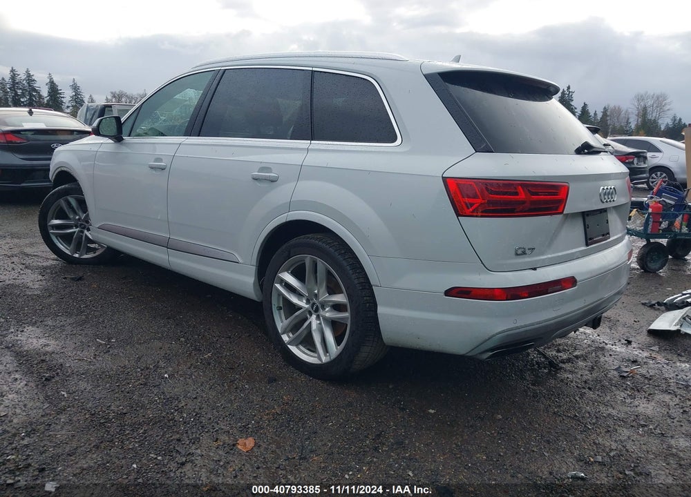 2018 AUDI Q7 3.0T PREMIUM VIN: WA1VAAF73JD005811