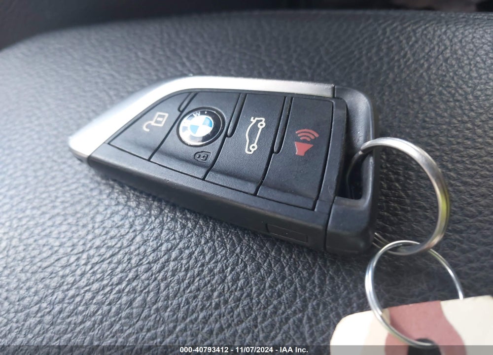 2018 BMW X1 XDRIVE28I VIN: WBXHT3C34J5L29874