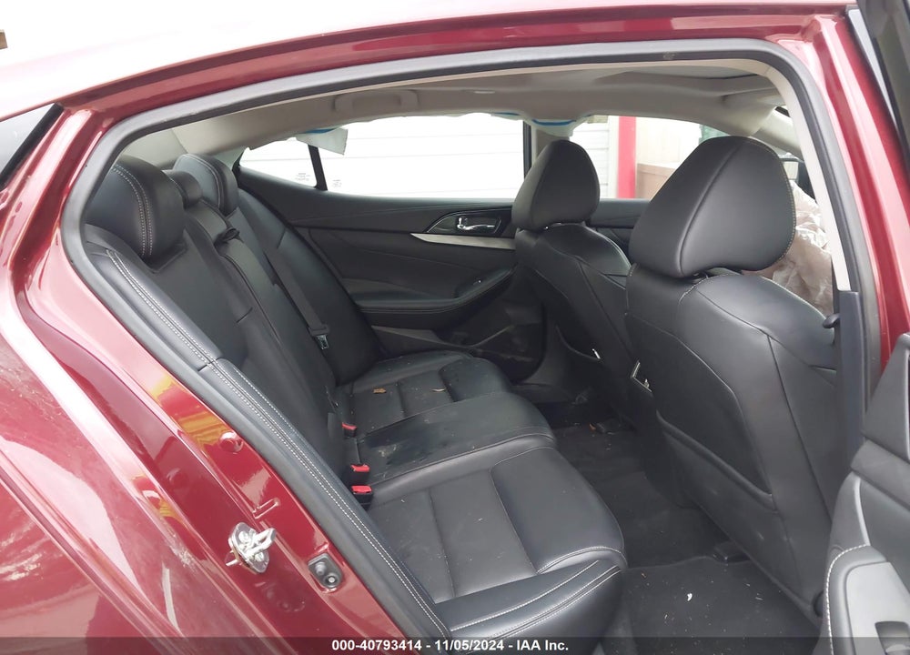 2017 NISSAN MAXIMA 3.5 SL VIN: 1N4AA6AP4HC413300