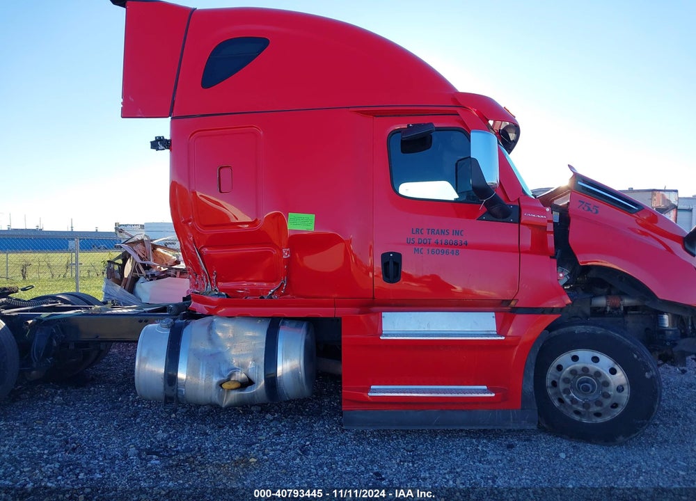 2023 FREIGHTLINER NEW CASCADIA 126 VIN: 1FUJHHDR3PLNK0571