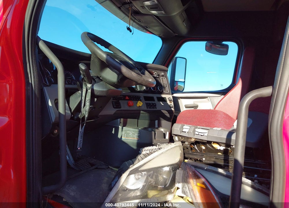 2023 FREIGHTLINER NEW CASCADIA 126 VIN: 1FUJHHDR3PLNK0571