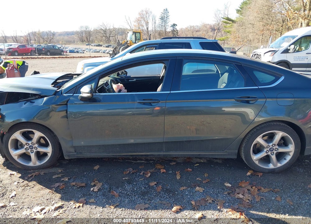 2015 FORD FUSION SE VIN: 3FA6P0H77FR302682