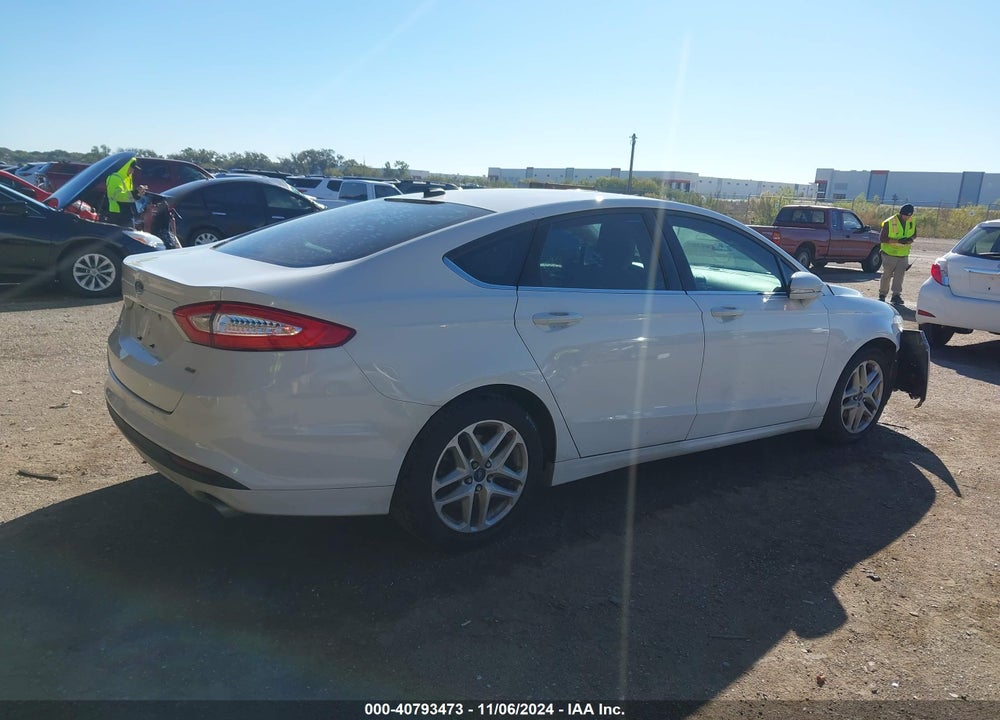2015 FORD FUSION SE VIN: 3FA6P0H76FR118222