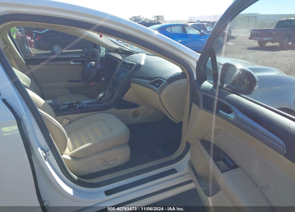 2015 FORD FUSION SE VIN: 3FA6P0H76FR118222