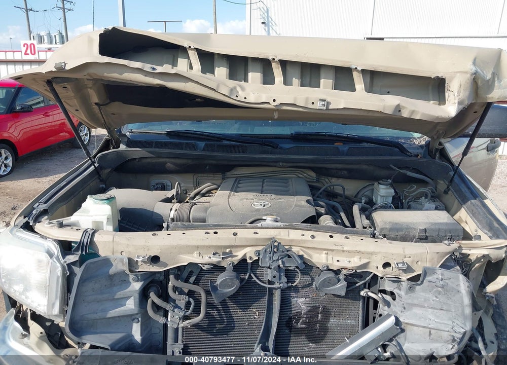 2017 TOYOTA TUNDRA SR5 5.7L V8 VIN: 5TFDW5F1XHX654598