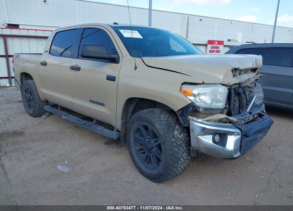 2017 TOYOTA TUNDRA SR5 5.7L V8 VIN: 5TFDW5F1XHX654598