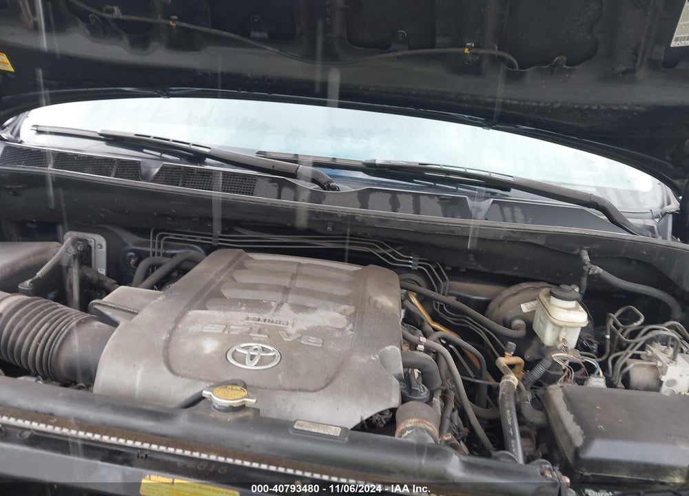 2008 TOYOTA TUNDRA BASE 5.7L V8 VIN: 5TFKV52138X002826