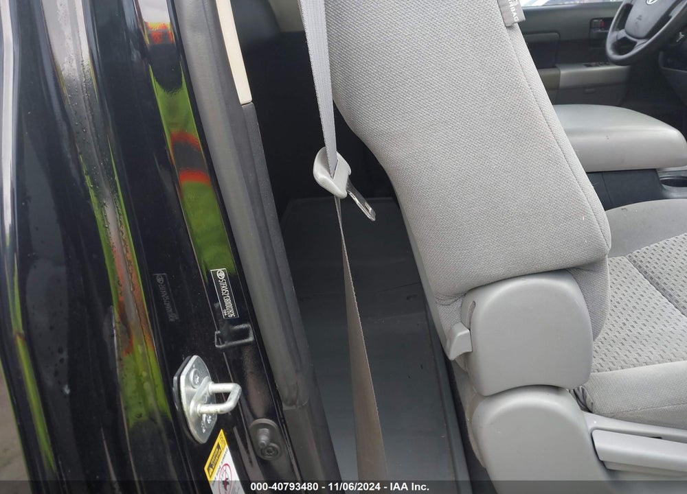 2008 TOYOTA TUNDRA BASE 5.7L V8 VIN: 5TFKV52138X002826